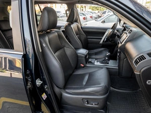 Внедорожник Toyota Land Cruiser Prado 2017 года, 4799000 рублей, Саратов