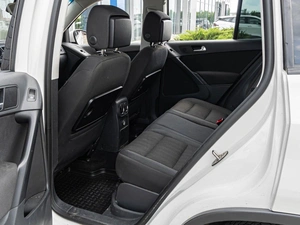 Внедорожник Volkswagen Tiguan 2013 года, 1020000 рублей, Краснодар