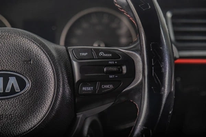 Хетчбэк Kia Rio X-Line 2020 года, 1299000 рублей, Томск