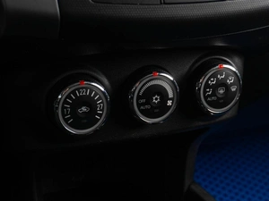 Внедорожник Mitsubishi Outlander 2011 года, 1099000 рублей, Тюмень