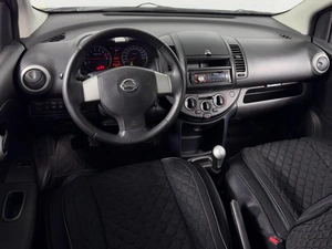 Хетчбэк Nissan Note 2011 года, 530000 рублей, Казань