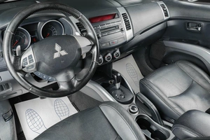 Внедорожник Mitsubishi Outlander 2012 года, 999000 рублей, Тюмень