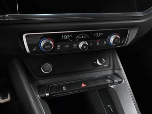 Внедорожник Audi Q3 2019 года, 2699000 рублей, Аксай