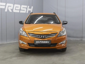 Хетчбэк Hyundai Solaris 2015 года, 990099 рублей, Омск