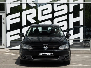 Седан Volkswagen Jetta 2011 года, 725000 рублей, Волгоград