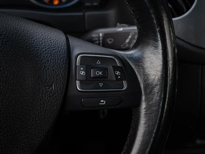 Внедорожник Volkswagen Tiguan 2012 года, 1310000 рублей, Краснодар