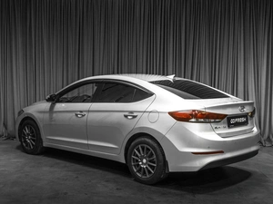 Седан Hyundai Elantra 2018 года, 1599000 рублей, Тюмень