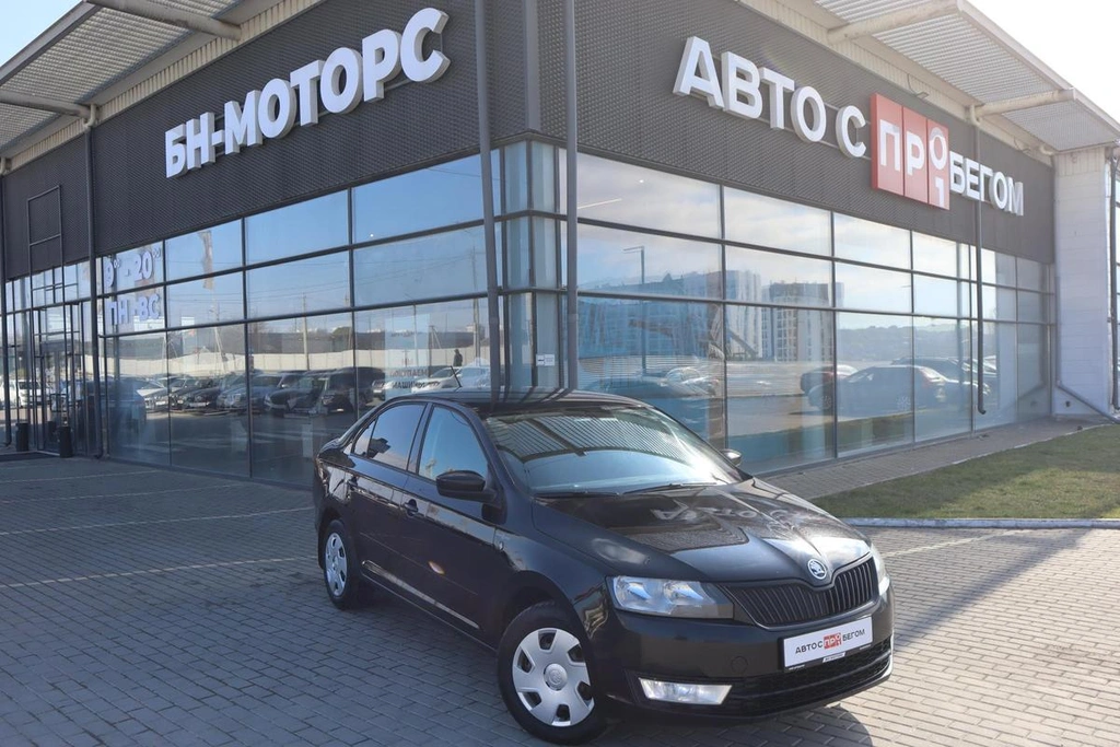 Хэтчбек Skoda Rapid 2016 года, 1100000 рублей, Мирное