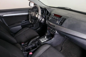 Седан Mitsubishi Lancer 2011 года, 879000 рублей, Пермь