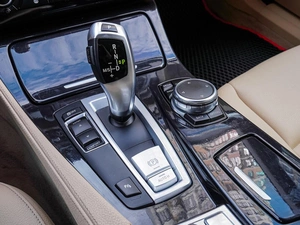 Седан BMW 5 серия 2012 года, 1480000 рублей, Краснодар