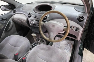 Седан Toyota Platz 2000 года, 499000 рублей, Новокузнецк