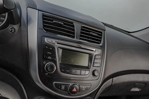 Седан Hyundai Solaris 2016 года, 1219000 рублей, Челябинск