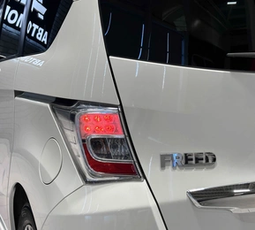 Минивэн Honda Freed 2012 года, 1147000 рублей, Красноярск