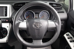 Минивэн Toyota Wish 2015 года, 1799000 рублей, Оренбург