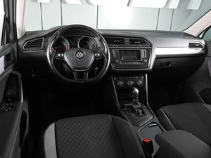 Внедорожник Volkswagen Tiguan 2017 года, 2019000 рублей, Ростов-на-Дону