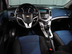 Хетчбэк Chevrolet Cruze 2012 года, 829000 рублей, Воронеж