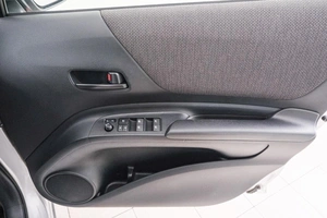 Минивэн Toyota Sienta 2019 года, 1329000 рублей, Красноярск