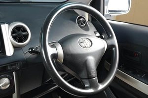 Хетчбэк Toyota Ist 2002 года, 619000 рублей, Тюмень