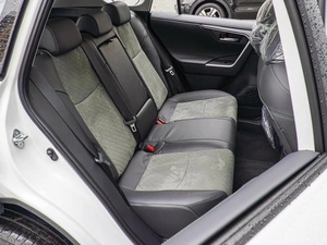 Внедорожник Toyota RAV4 2025 года, 4090000 рублей, Краснодар