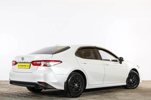 Седан Toyota Camry 2020 года, 3249000 рублей, Тюмень