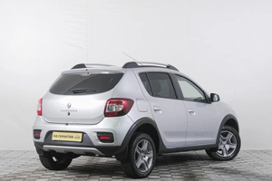 Хетчбэк Renault Sandero Stepway 2020 года, 1219000 рублей, Кемерово