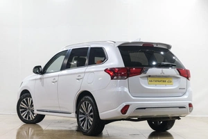 Внедорожник Mitsubishi Outlander 2021 года, 2449000 рублей, Новокузнецк