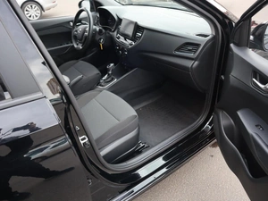 Седан Hyundai Solaris 2021 года, 1950000 рублей, Железногорск