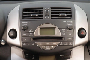 Внедорожник Toyota RAV4 2007 года, 1529000 рублей, Челябинск