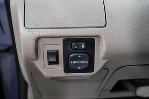 Седан Toyota Yaris 2007 года, 559000 рублей, Новокузнецк