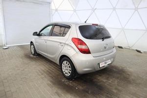 Хэтчбек Hyundai i20 2010 года, 600000 рублей, Обнинск