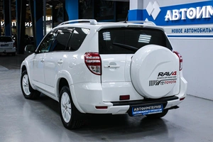 Внедорожник Toyota RAV4 2011 года, 1553000 рублей, Солонцы