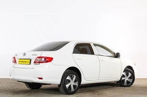 Седан Toyota Corolla 2011 года, 1379000 рублей, Тюмень