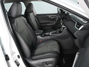 Внедорожник Toyota RAV4 2025 года, 4299000 рублей, Ростов-на-Дону