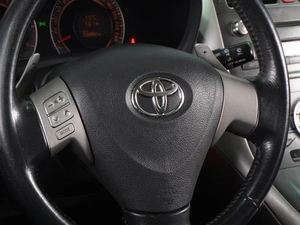 Хетчбэк Toyota Auris 2007 года, 635000 рублей, Воронеж