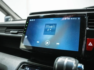 Минивэн Honda Stepwgn Spada 2016 года, 1650000 рублей, Красноярск