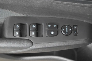 Седан Hyundai Solaris 2018 года, 1749000 рублей, Кемерово