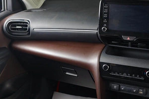 Внедорожник Toyota Yaris Cross 2021 года, 2399000 рублей, Тюмень