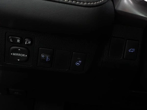 Внедорожник Toyota RAV4 2016 года, 2019000 рублей, Воронеж
