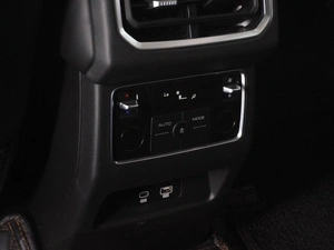 Внедорожник Tank 400 2023 года, 5198000 рублей, Красный Пахарь