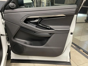 Внедорожник Land Rover Range Rover Evoque 2019 года, 3300000 рублей, Красноярск