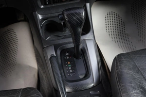 Внедорожник Toyota RAV4 2004 года, 989000 рублей, Новосибирск