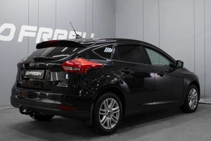 Хетчбэк Ford Focus 2018 года, 920000 рублей, Омск
