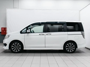 Минивэн Honda Stepwgn 2012 года, 1600000 рублей, Красноярск