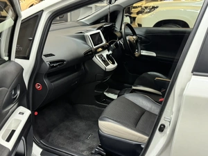 Минивэн Toyota Wish 2014 года, 1817000 рублей, Красноярск