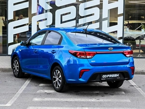Седан Kia Rio 2017 года, 1149800 рублей, Волгоград