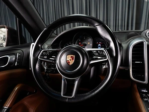 Внедорожник Porsche Cayenne S 2016 года, 3709000 рублей, Тюмень