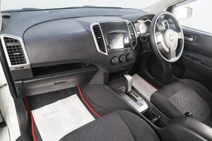 Универсал Nissan Wingroad 2017 года, 949000 рублей, Челябинск