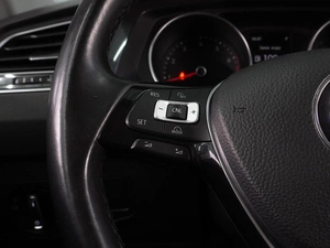 Внедорожник Volkswagen Tiguan 2018 года, 2199000 рублей, Воронеж