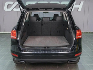 Внедорожник Volkswagen Touareg 2010 года, 2099000 рублей, Сургут