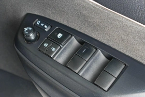Хетчбэк Toyota Yaris 2020 года, 1529000 рублей, Тюмень